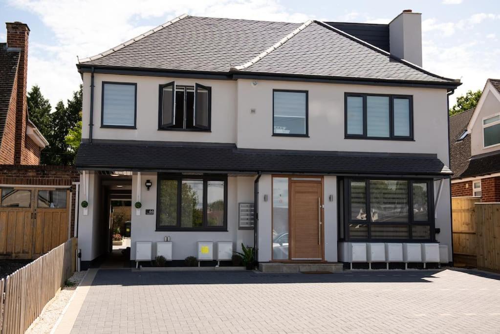 Walnut Flats-F5, Stylish 1-Bedroom - Parking, Netflix, Wifi - Close To Oxford, Bicester & Blenheim Palace Kidlington Exterior foto