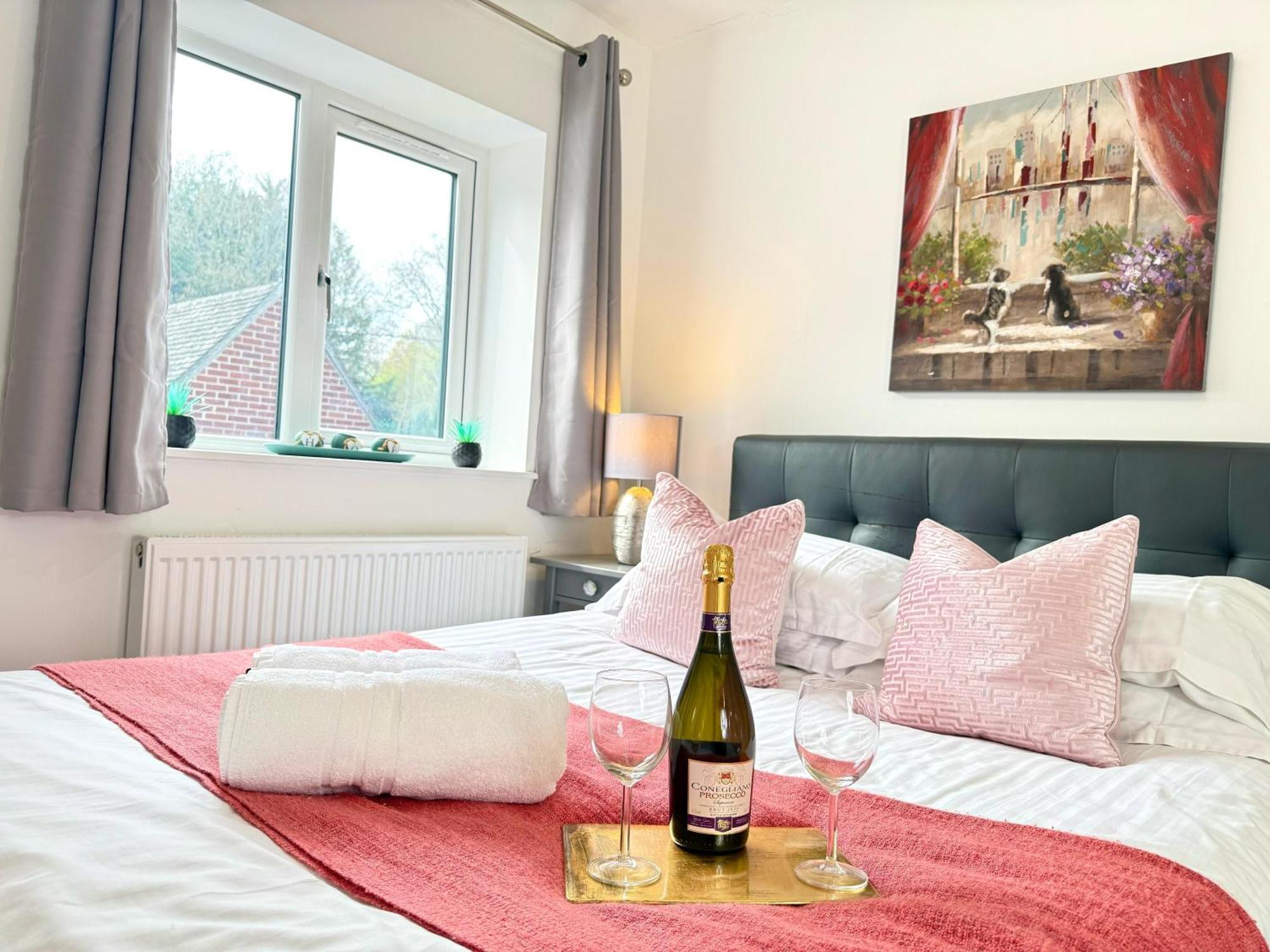 Walnut Flats-F5, Stylish 1-Bedroom - Parking, Netflix, Wifi - Close To Oxford, Bicester & Blenheim Palace Kidlington Exterior foto