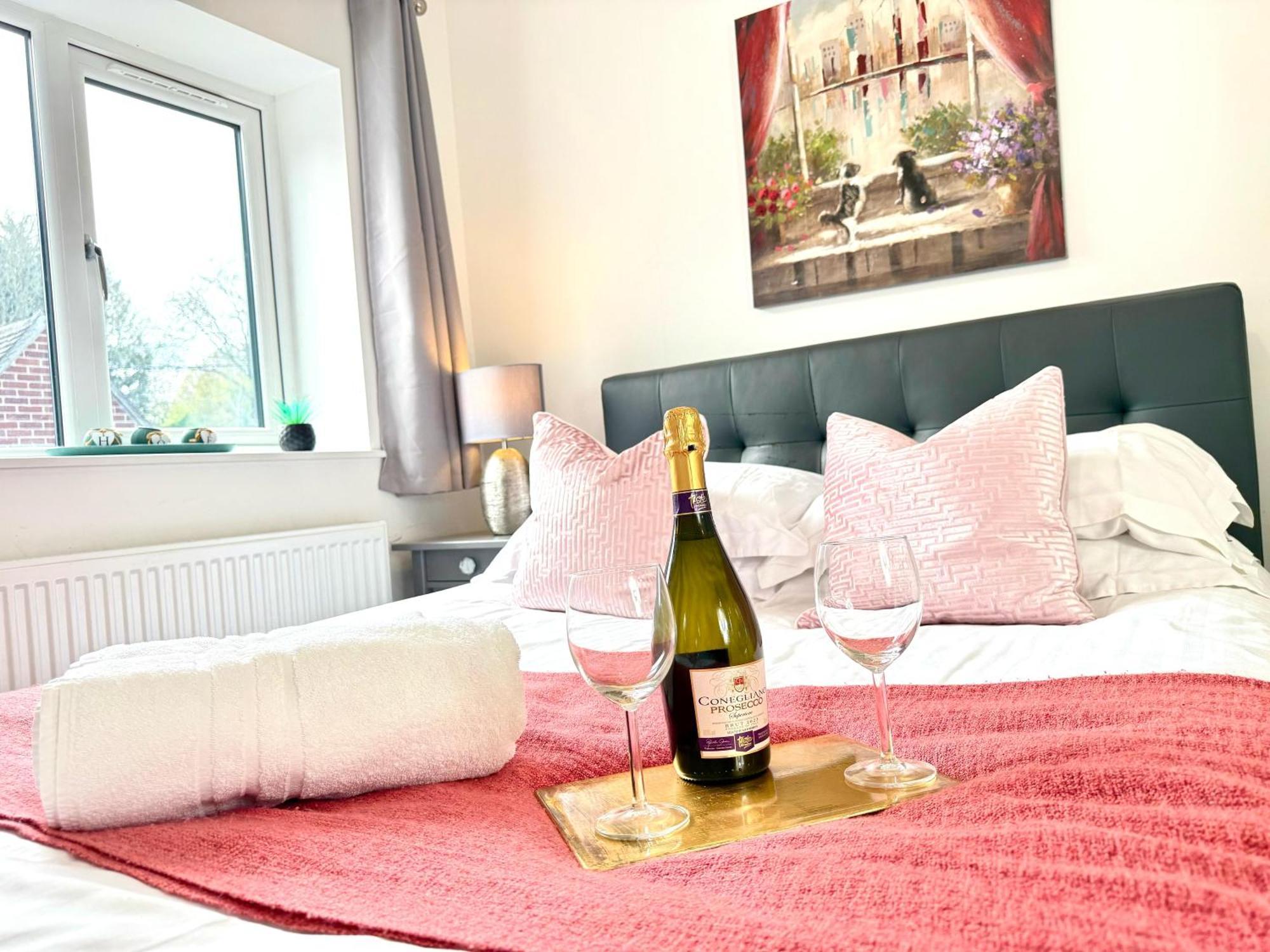 Walnut Flats-F5, Stylish 1-Bedroom - Parking, Netflix, Wifi - Close To Oxford, Bicester & Blenheim Palace Kidlington Exterior foto