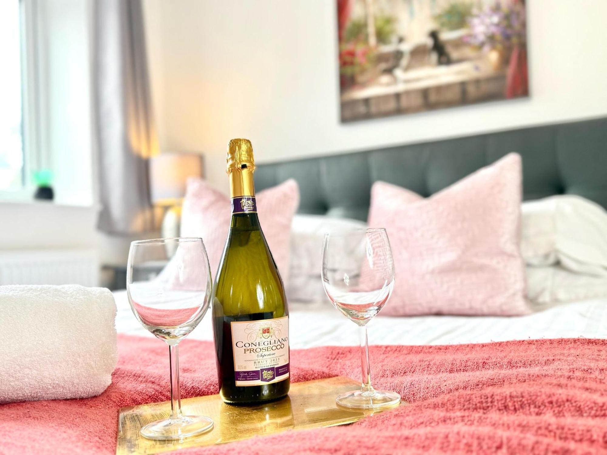 Walnut Flats-F5, Stylish 1-Bedroom - Parking, Netflix, Wifi - Close To Oxford, Bicester & Blenheim Palace Kidlington Exterior foto