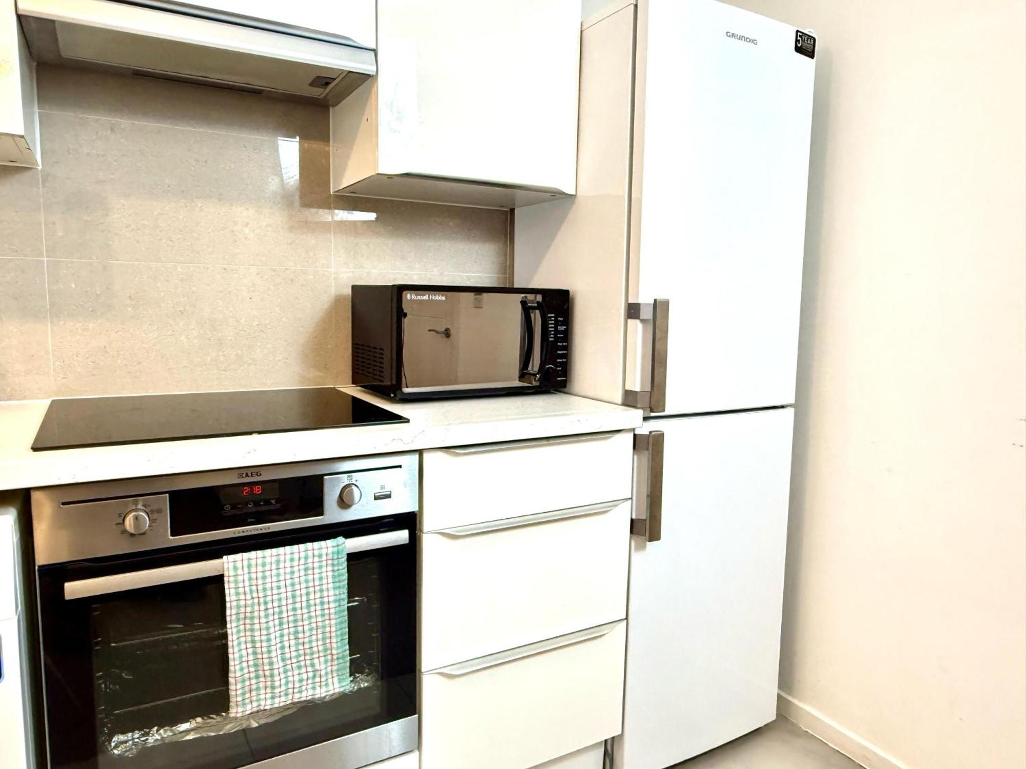Walnut Flats-F5, Stylish 1-Bedroom - Parking, Netflix, Wifi - Close To Oxford, Bicester & Blenheim Palace Kidlington Exterior foto